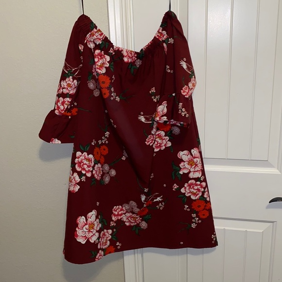 H&M Off the Shoulder Maroon Dress - Picture 1 of 2